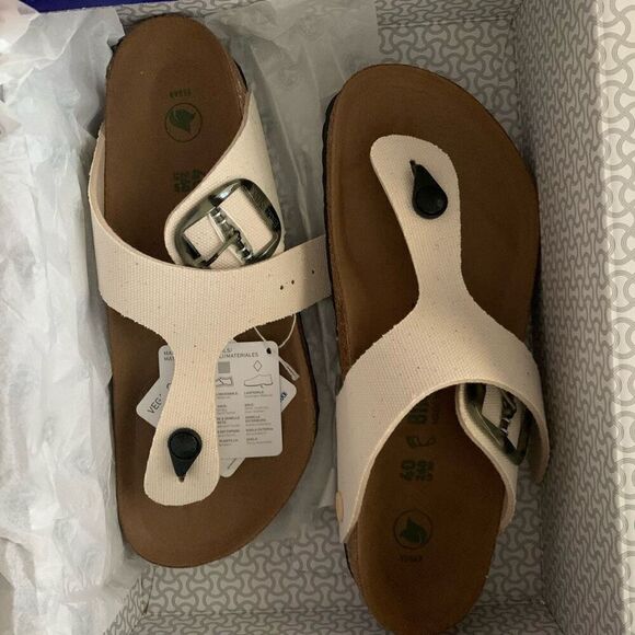 Birkenstock | Gizeh Big Buckle Canvas Sandals - Picture 8 of 11